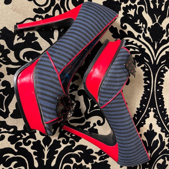 Blue & Red w/ Black Stripes Sailor Pin-up Rockabilly Platform Stiletto Heels - Picture 1 of 6
